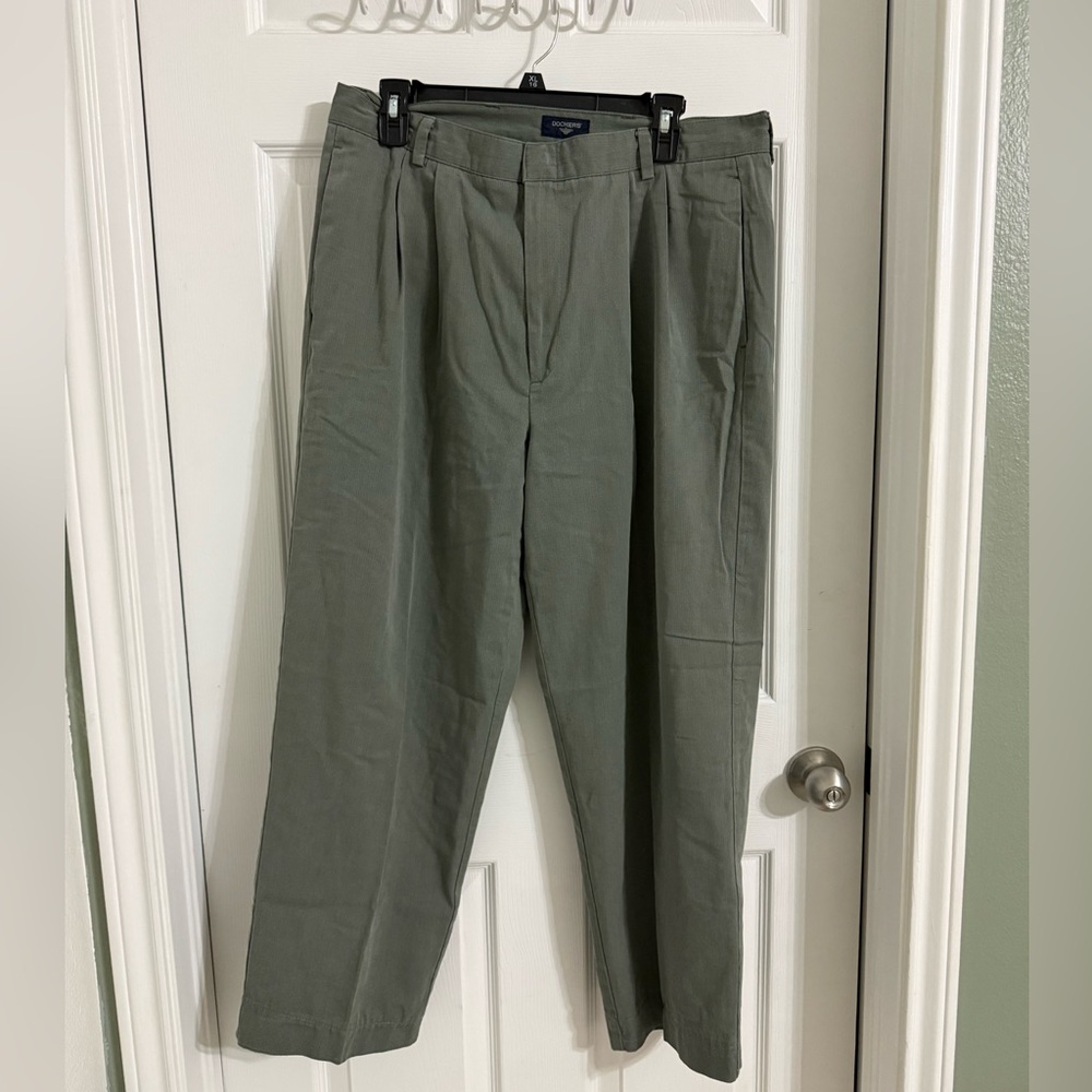 Men’s Dockers Green Pants